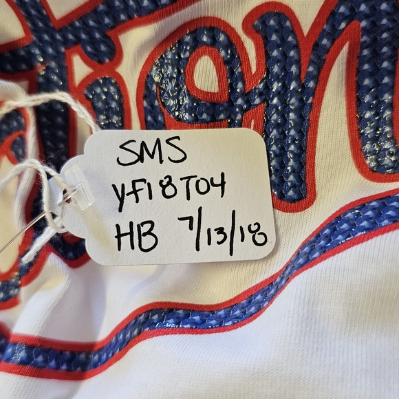 3/$25 🆕 YRN Yung Rich Nation White Logo Tee in Blue & Red size Medium - Picture 4 of 5